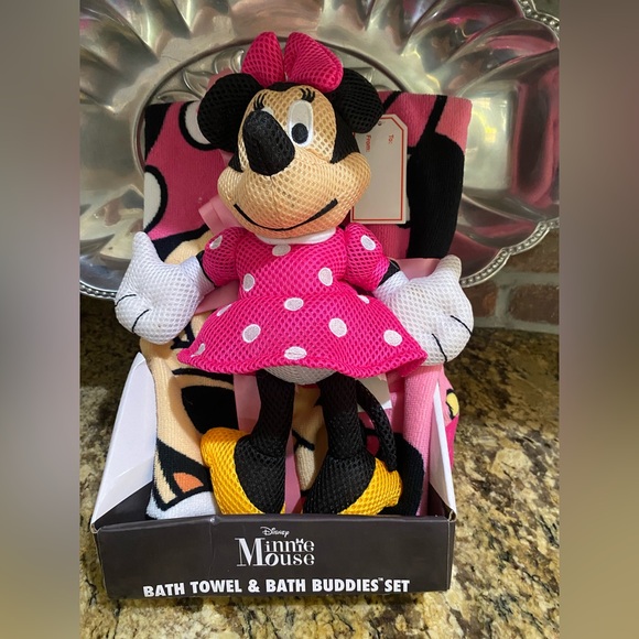 Disney Minnie Mouse Bath Buddy and Towel Set - Brand New! - Picture 1 of 6